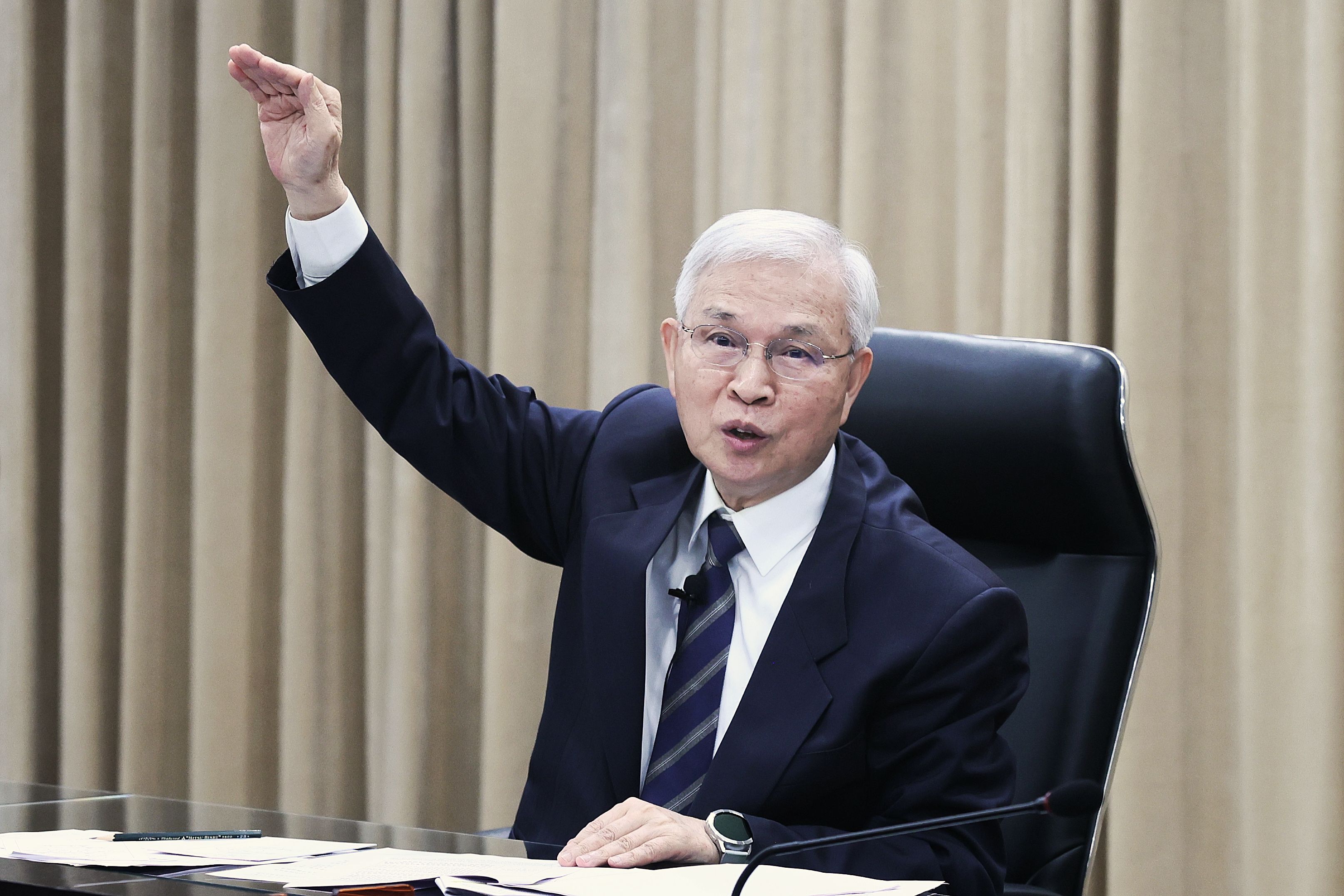 新台湾ドル急騰、中銀総裁「為替市場にハゲタカ出現」 異常変動に介入と表明 | 林彥呈 | ニュース - 風傳媒日本語版