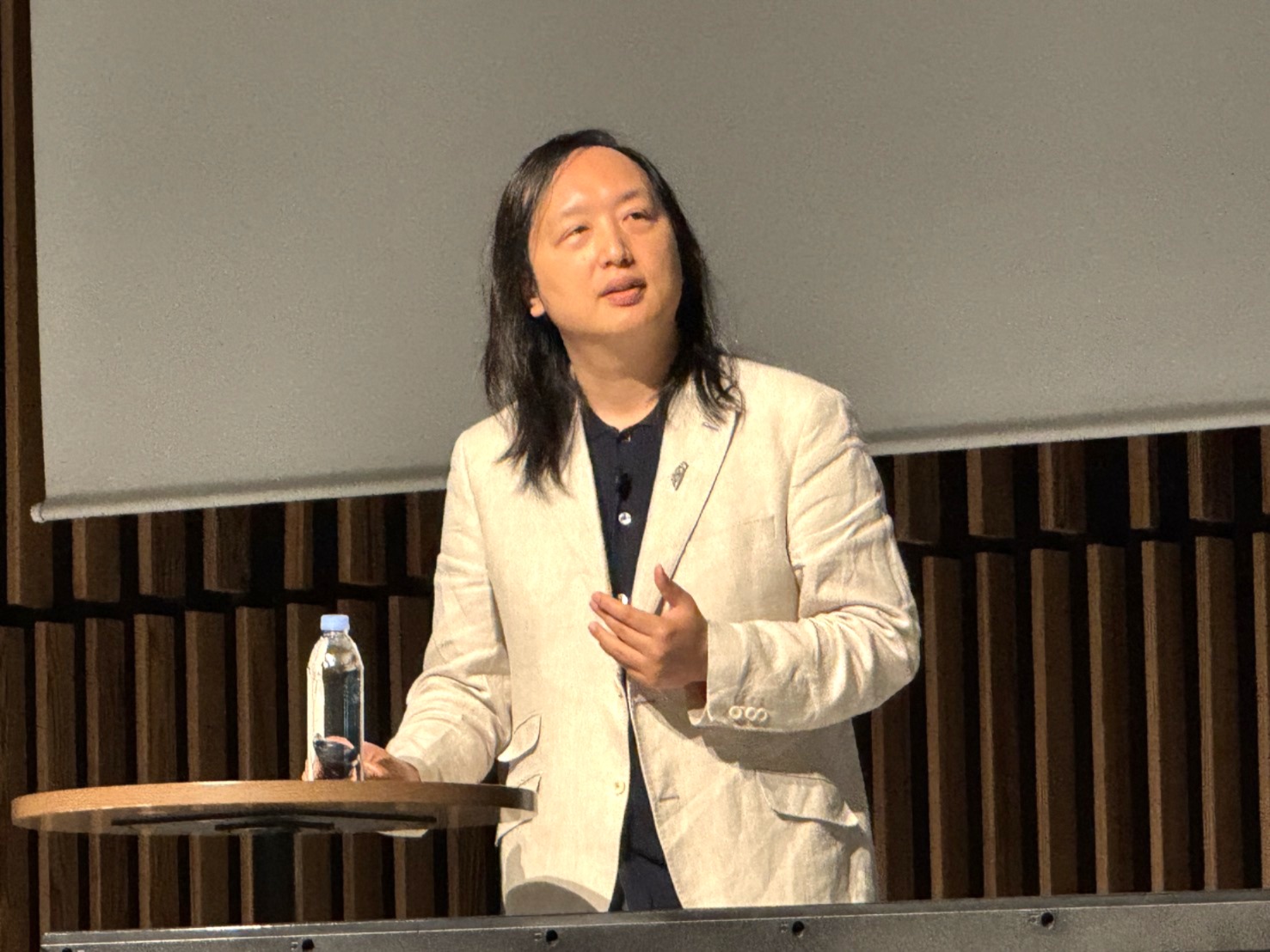 2014年、政府の信頼度はわずか9％」オードリー・タン、東京で講演：太陽花運動からAI詐欺対策へ──台湾、デジタル民主主義で社会的信頼を |  黃信維（コウ・シンイ） | ニュース - 風傳媒日本語版