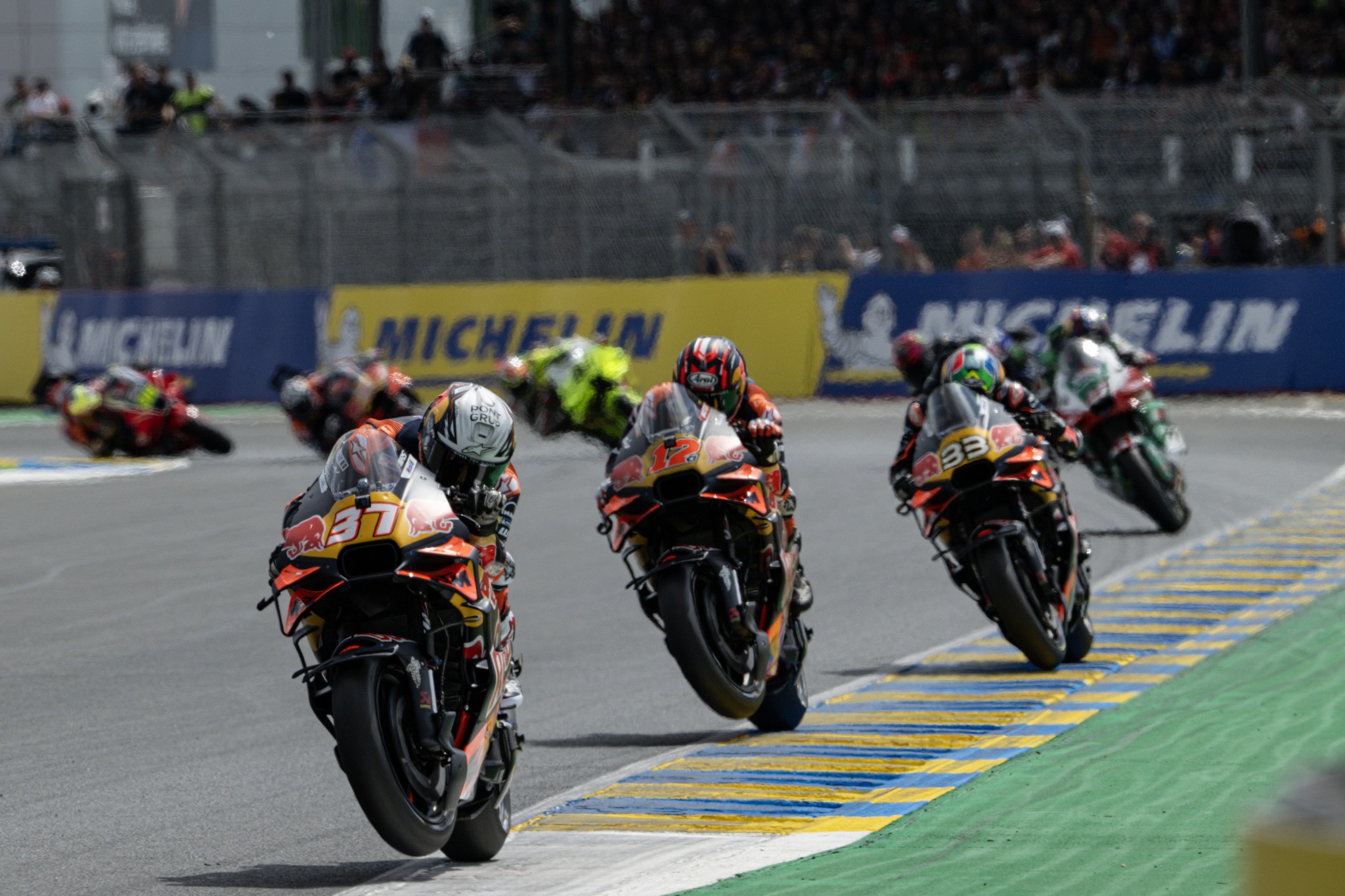 全球最猛貼地飛行秀！MotoGP新手入門指南：3步驟快速入門、車手介紹、直播資訊一次看| 陳宏軒| 風生活- 風傳媒