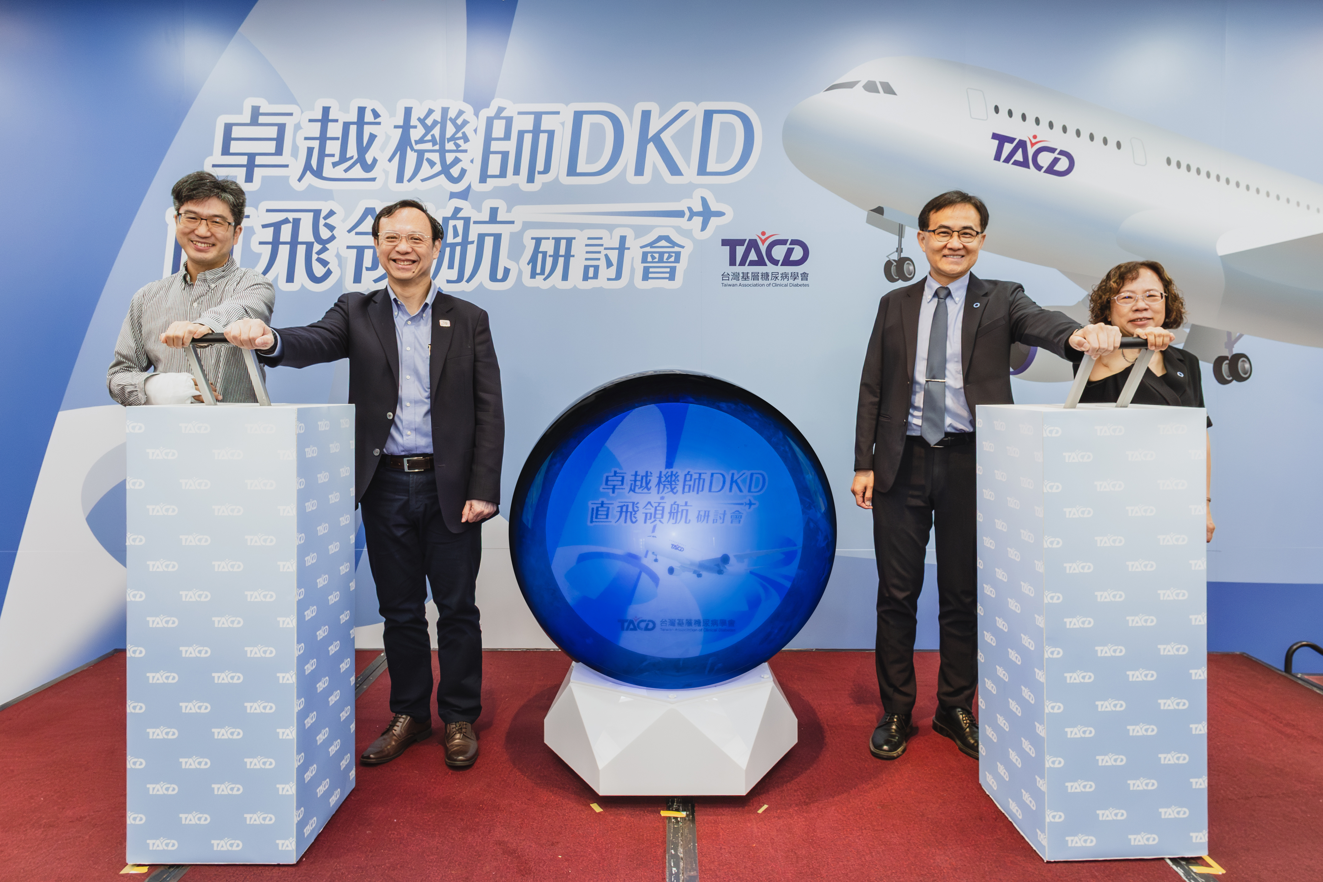 電動車「免牌照稅」擬延長，到底差多少？Toyota就省近9萬| 劉芯衣| 新聞- 風傳媒