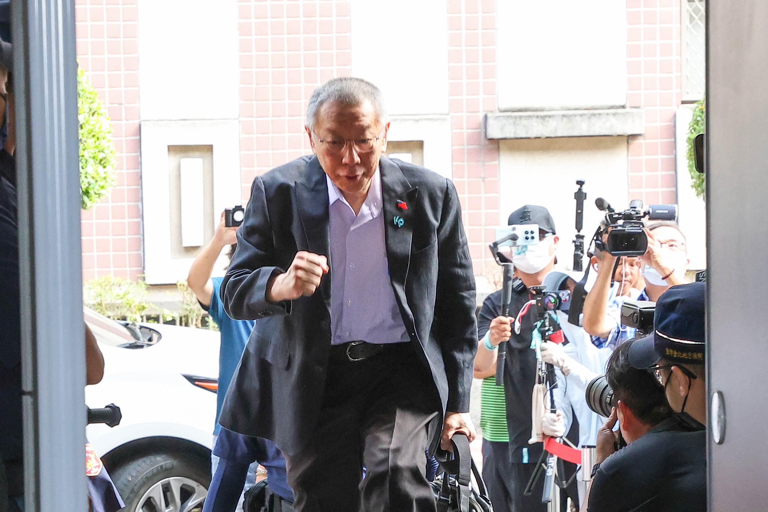 4600萬股利蒸發！「台灣上市大廠」子公司爆假郵件詐騙，內鬼真相曝光| 下班經濟學| 風生活- 風傳媒