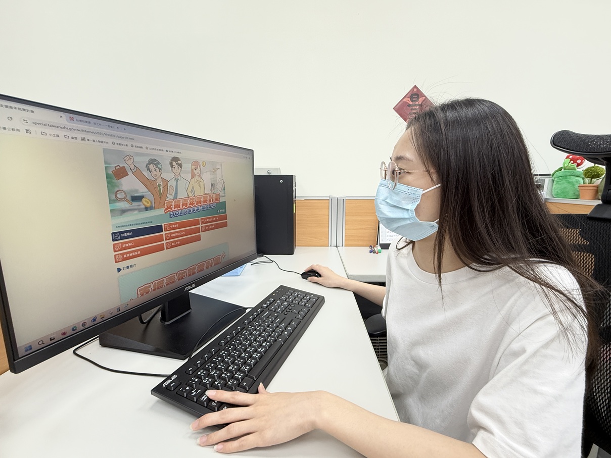 Google翻譯輸慘了！出國旅遊內行大推「1軟體」：連菜單都能翻譯、準確度超高| 李宸緯| 風生活- 風傳媒