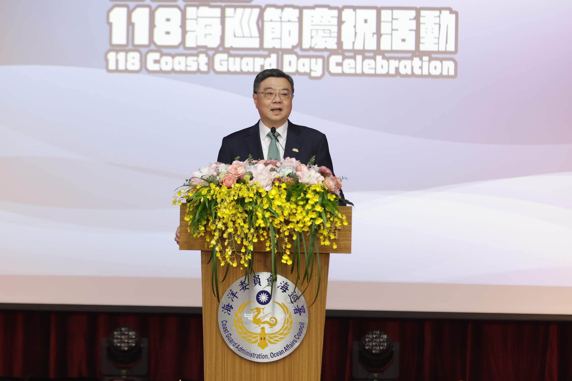 手上有1300萬「該買房當包租公還是All in台積電股票」？網一面倒都選它：根本躺著賺| 林俐| 風生活- 風傳媒