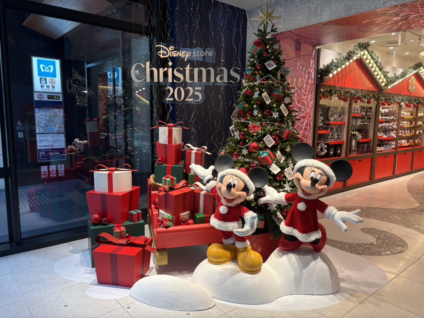 ディズニーストア、クリスマスの魔法を届ける新コレクション登場