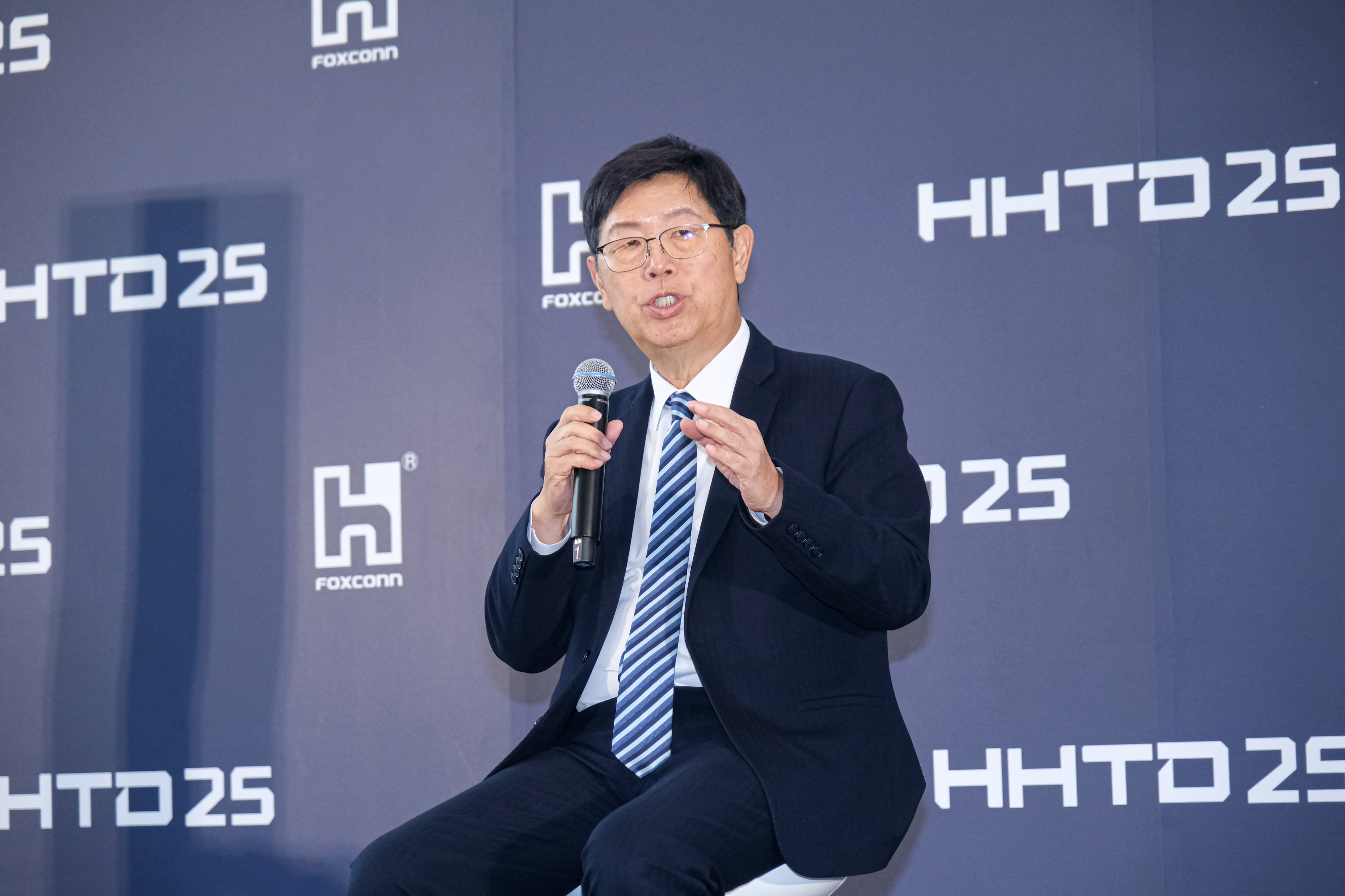 拚創造逾2600職缺！鴻海砸近178億「擴產AI伺服器」 未來4年搶攻這領域| 魏鑫陽| 新聞- 風傳媒