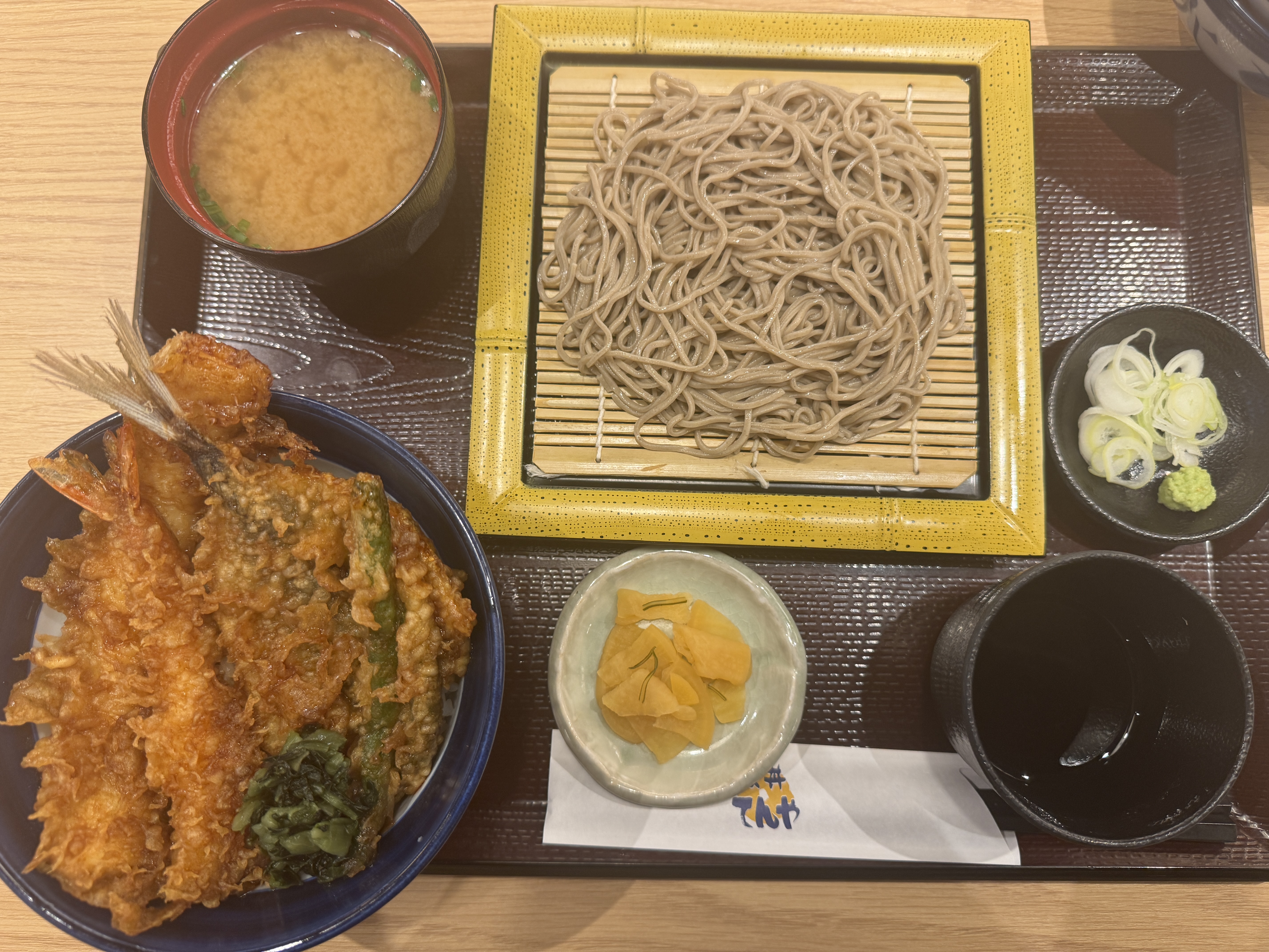 てんや】初夏の期間限定メニュー「海かぜ天丼」を発売 富山・鳥取の旬